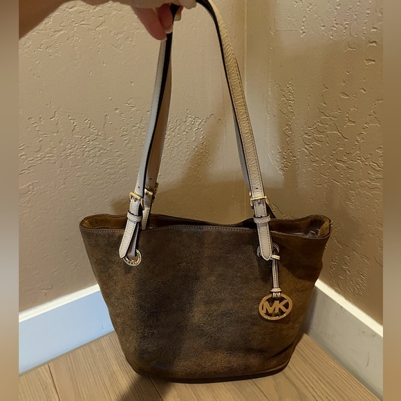 Michael Kors Handbags - Micheal Kors Suede & Leather trim tote